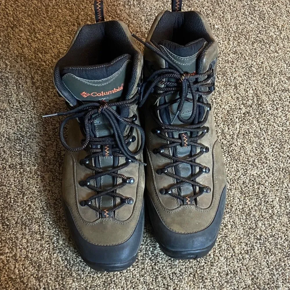 Columbia Men's Olive Green and Black Hiking Boots with Orange Accents Size 14.0